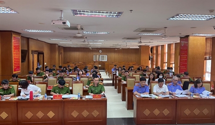 Một số khó khăn và giải pháp về công tác quản lý, giải quyết các vụ án,...